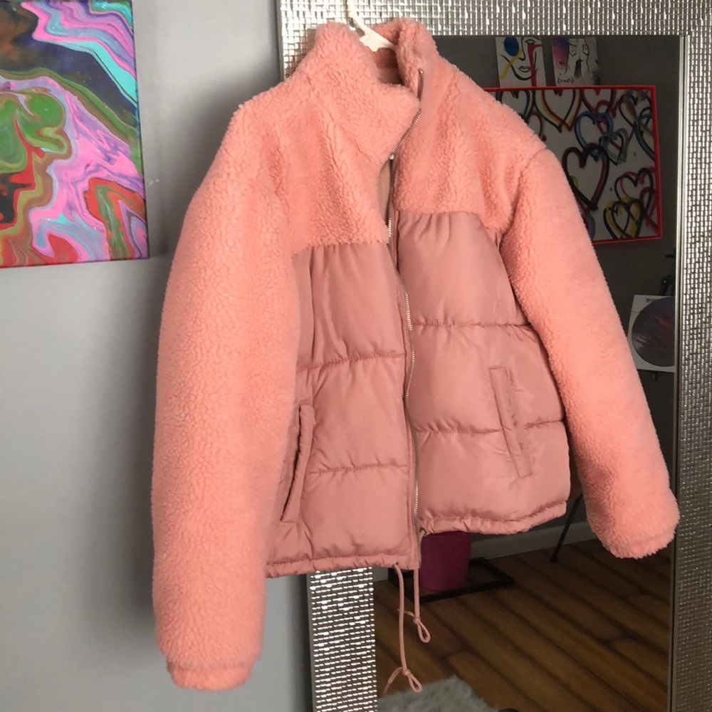 Forever 21 pink puffer coat!!!💖